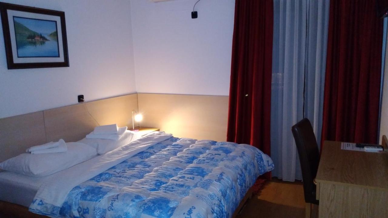 Hotel Viv Trebin Dış mekan fotoğraf