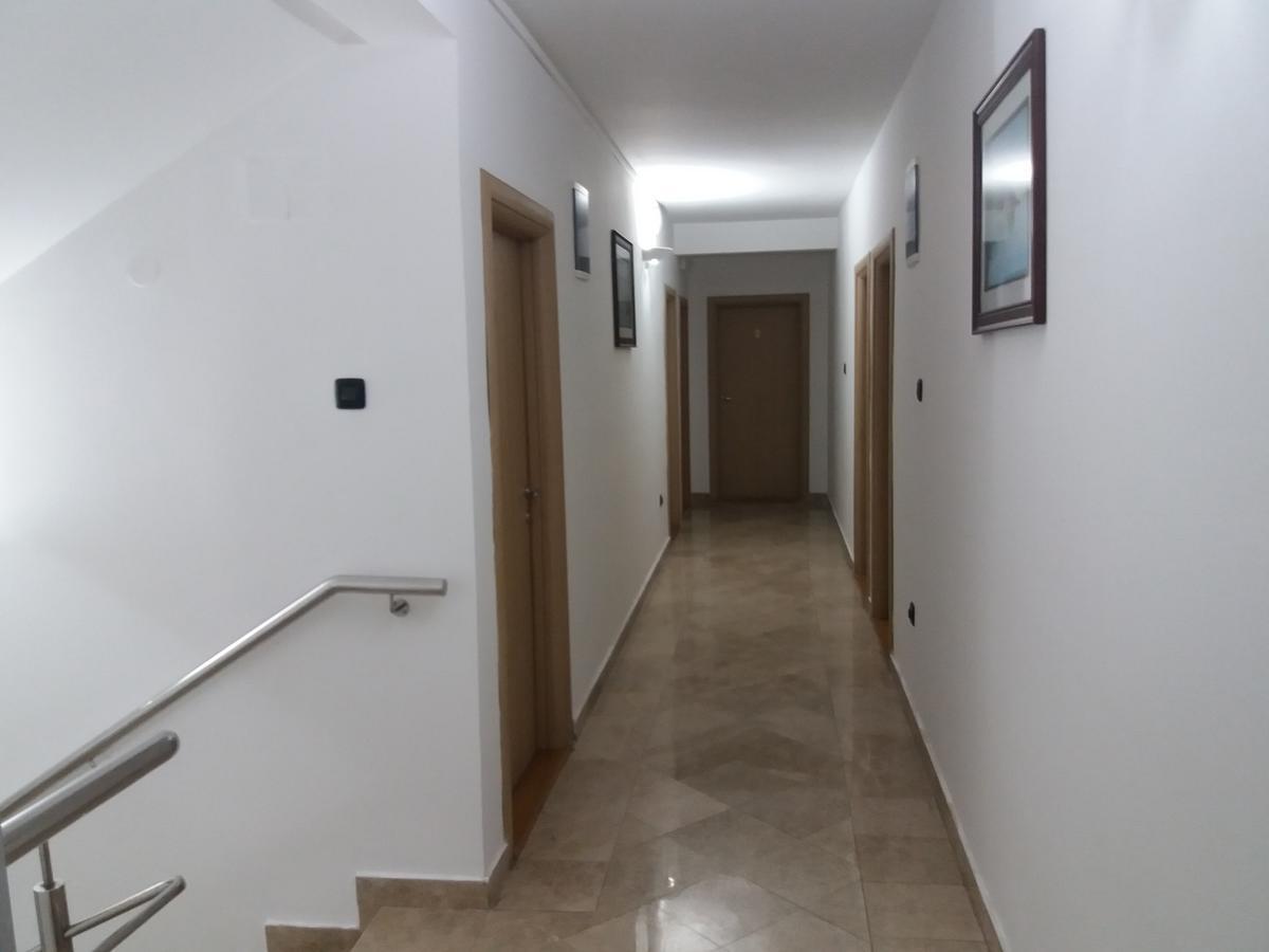 Hotel Viv Trebin Dış mekan fotoğraf
