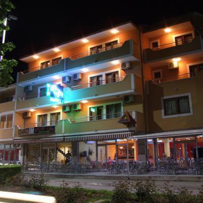 Hotel Viv Trebin Dış mekan fotoğraf